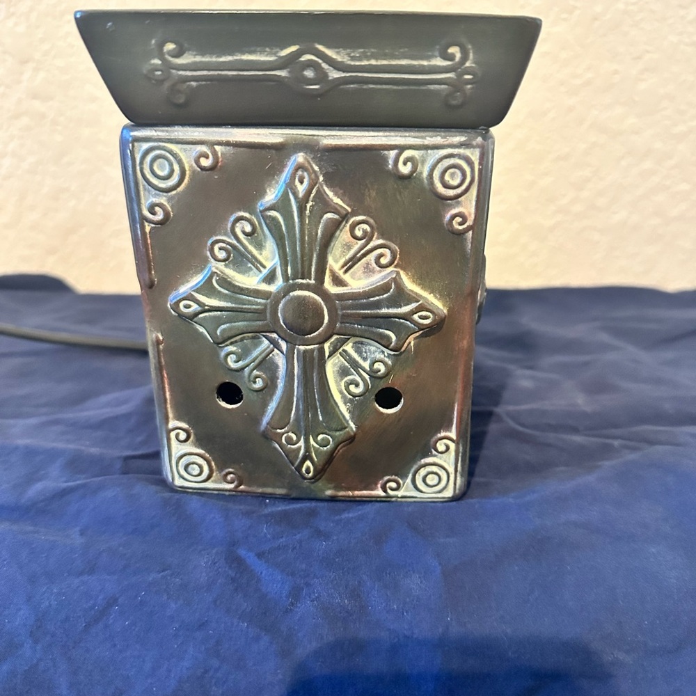 Scentsy warmer